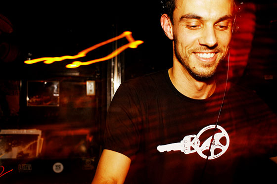 REAL GROOVES Vol.11 feat. STEVE BUG