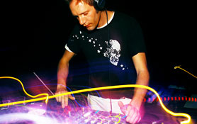 endless flight feat. M.A.N.D.Y.