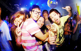 DIG DEEPER feat. DANNY HOWELLS 