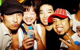 REAL GROOVES VOL 6 @ YELLOW