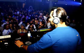 YOSHITOSHI presents DEEP DISH