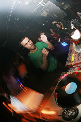 REAL GROOVES VOLUME 16 feat. STEVE BUG, GUIDO SCHNEIDER @ SPACE LAB YELLOW, TOKYO 