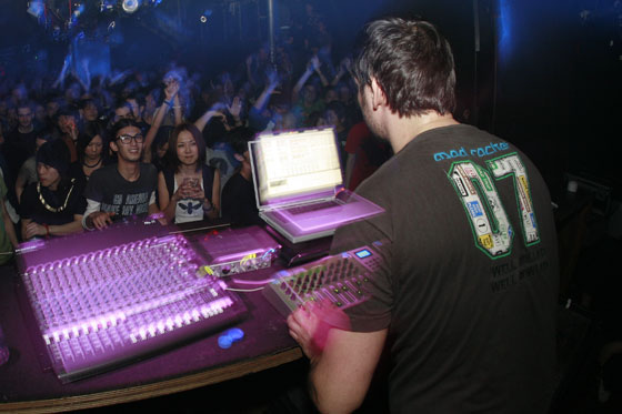 REAL GROOVES VOLUME 16 feat. STEVE BUG, GUIDO SCHNEIDER @ SPACE LAB YELLOW, TOKYO 