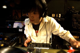 NO BORDERS feat. EXTRAWELT