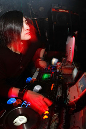 MUSeUM feat. DJ SPEN