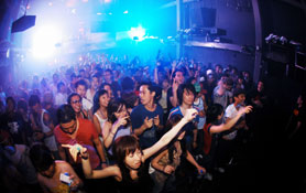 DANNY HOWELLS @ Womb