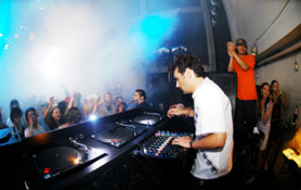 DANNY HOWELLS @ Womb