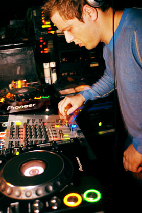 KOOL feat. JIMMY VAN M