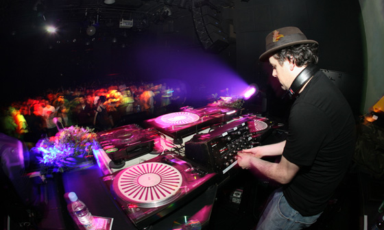 Crosspoint feat. Garth