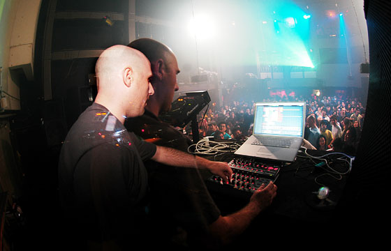 IRIZO feat. VINCE WATSON