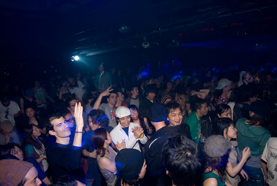 mule musiq 3rd anniversary party meets KOMPAKT NIGHT featuring MICHAEL MAYER @ YELLOW, TOKYO