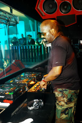 DIMENSION K presents -100