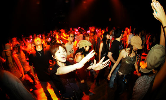 SUBMERGE feat LUKE FAIR