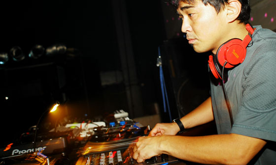 STERNE feat HARDFLOOR, TAKYUU ISHINO, TEN