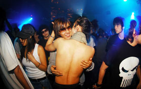 MAKESHIFT FEELGOOD feat. X-PRESS 2