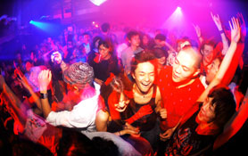 MAKESHIFT FEELGOOD feat. X-PRESS 2