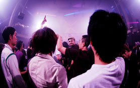 MAKESHIFT FEELGOOD feat. X-PRESS 2