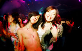 MAKESHIFT FEELGOOD feat. X-PRESS 2