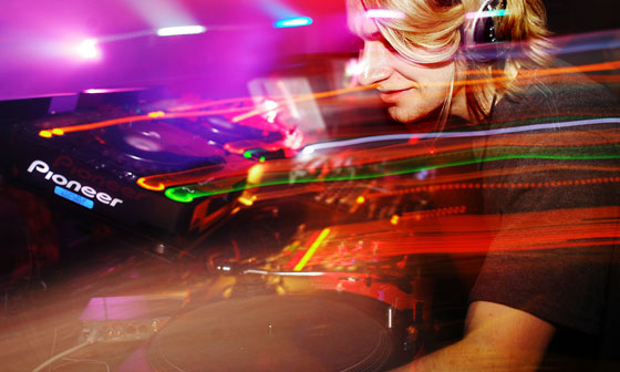 FUNDACION feat Sasha & James Zabiela