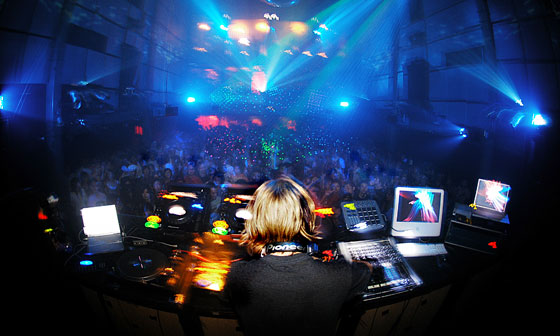 FUNDACION feat Sasha & James Zabiela