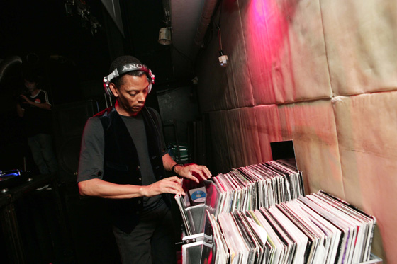 JEFF MILLS WEEKLY RESIDENCY 2006 