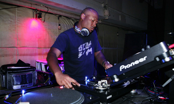 JEFF MILLS WEEKLY RESIDENCY 2006 