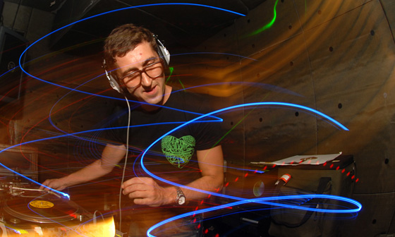 IDEASOLUTION feat. GEBR. TEICHMANN