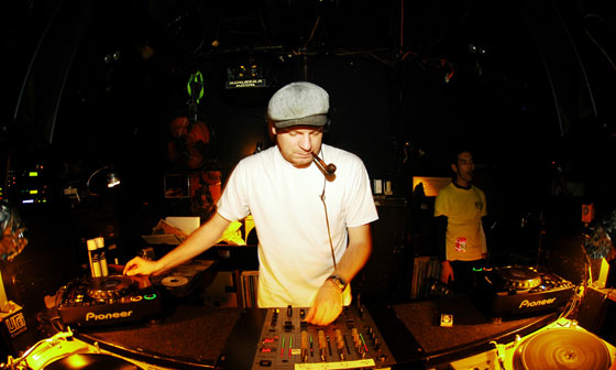 Real Grooves Vol. 4 feat KEVIN YOST