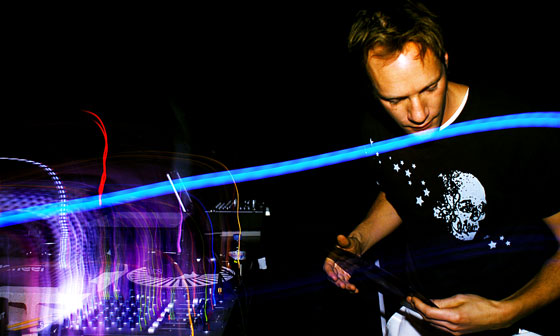 endless flight feat. M.A.N.D.Y.