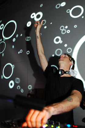 WOMB MOBILE PROJECT CLUB PHAZON M_NUS SPECIAL