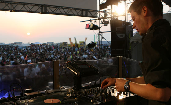 HigterFrequency p[eB[|[g