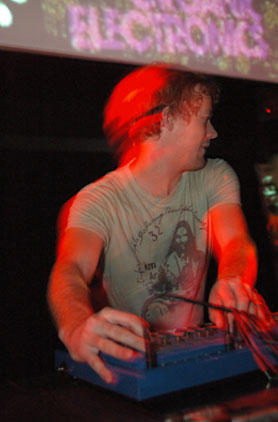 HigterFrequency p[eB[|[g