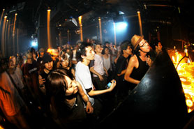 REAL GROOVES VOL 6@ YELLOW