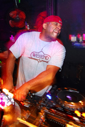 Tim Deluxe Japan Tour 2006