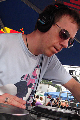 dancetreia SAZA*E & LIVE&BAR 11presents SAZA*E LOVE GROOVE BEACH PARTY  @ SUMA BEACH, OSAKA 