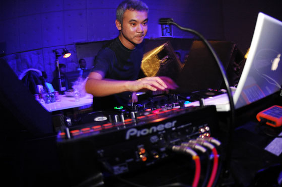 ageHa 4th ANNIVERSARY #04 feat. EMMA & SATOSHI TOMIIE