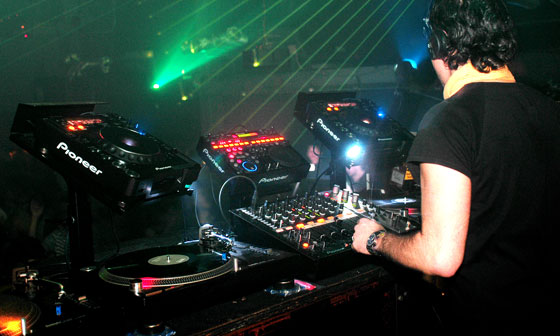 CROSS MOUNTAIN NIGHT