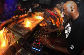 MUSeUM feat. DJ SPEN