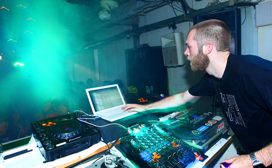 ANDOMAT3000 JAPAN TOUR @ COLORS STUDIO, TOKYO