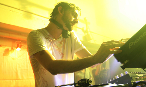 VADE feat. Ricardo Villalobos