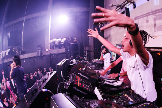 AUDIOVISUAL feat. ADDICTIVE TV @ WOMB, TOKYO