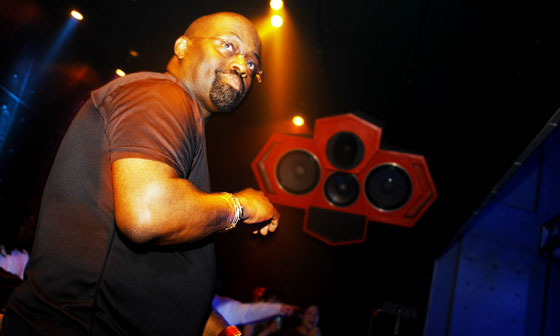 DIMENSION K presents -100