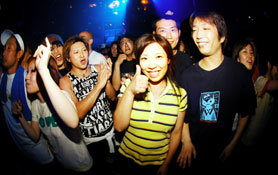 STERNE feat HARDFLOOR, TAKYUU ISHINO, TEN