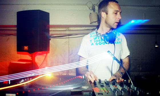 MAKESHIFT FEELGOOD feat. X-PRESS 2