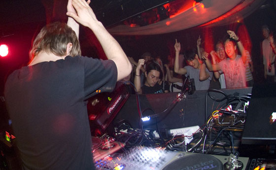 HigterFrequency p[eB[|[g