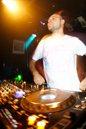 HigterFrequency p[eB[|[g