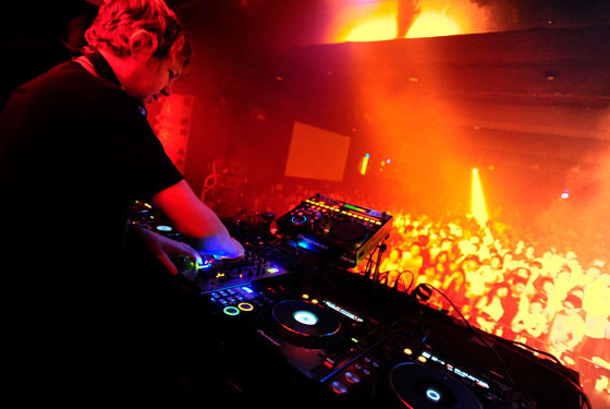 HigterFrequency p[eB[|[g