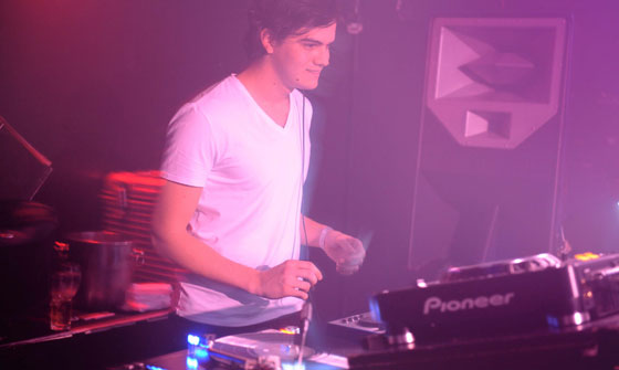 HigterFrequency p[eB[|[g