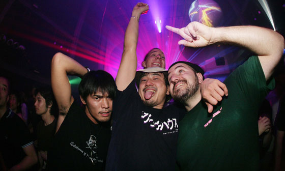 FUNDACION feat Sasha & Osamu M