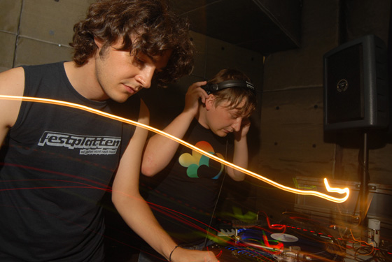 IDEASOLUTION feat. GEBR. TEICHMANN